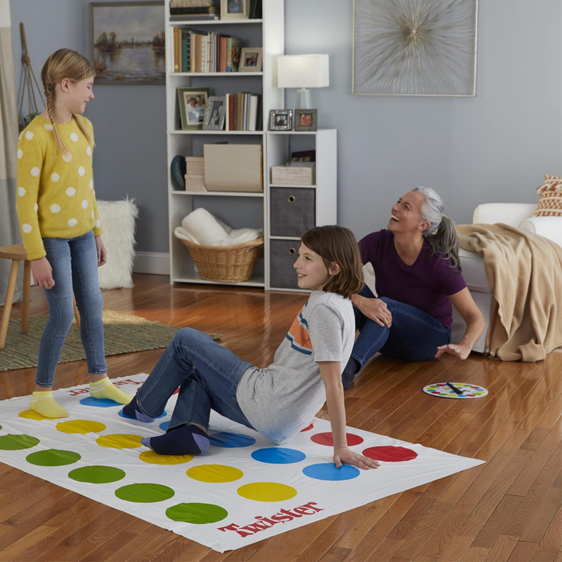 해즈브로 클래식 트위스트 파티 보드게임, 6세 이상 어 - Party Games Indoor For 6 12 Year Olds 리뷰 및 가격